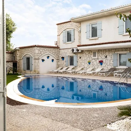 Hotel Deruni Butik *